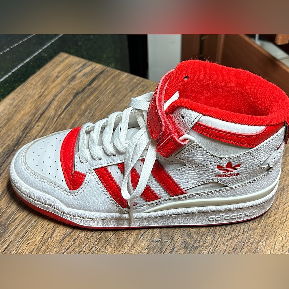 Adidas Forum 84 High. Red- white. Great condition.